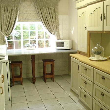 Anne'S Place Potchefstroom Phòng bức ảnh
